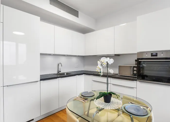 Appartement Skypark, Luxusny S Parkovanim Vo Vyske Bratislava