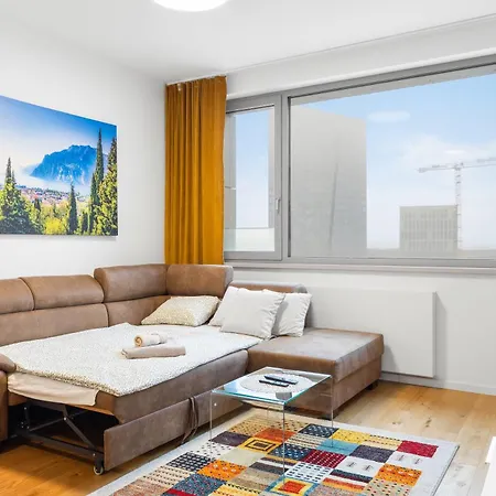 Skypark, Luxusny S Parkovanim Vo Vyske Bratislava